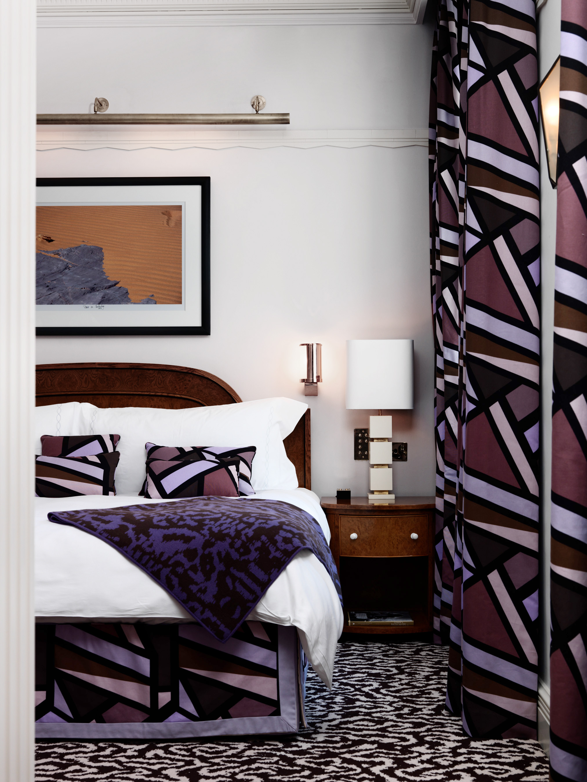 DAMIAN RUSSELL INTERIOR PHOTOGRAPHER LONDON