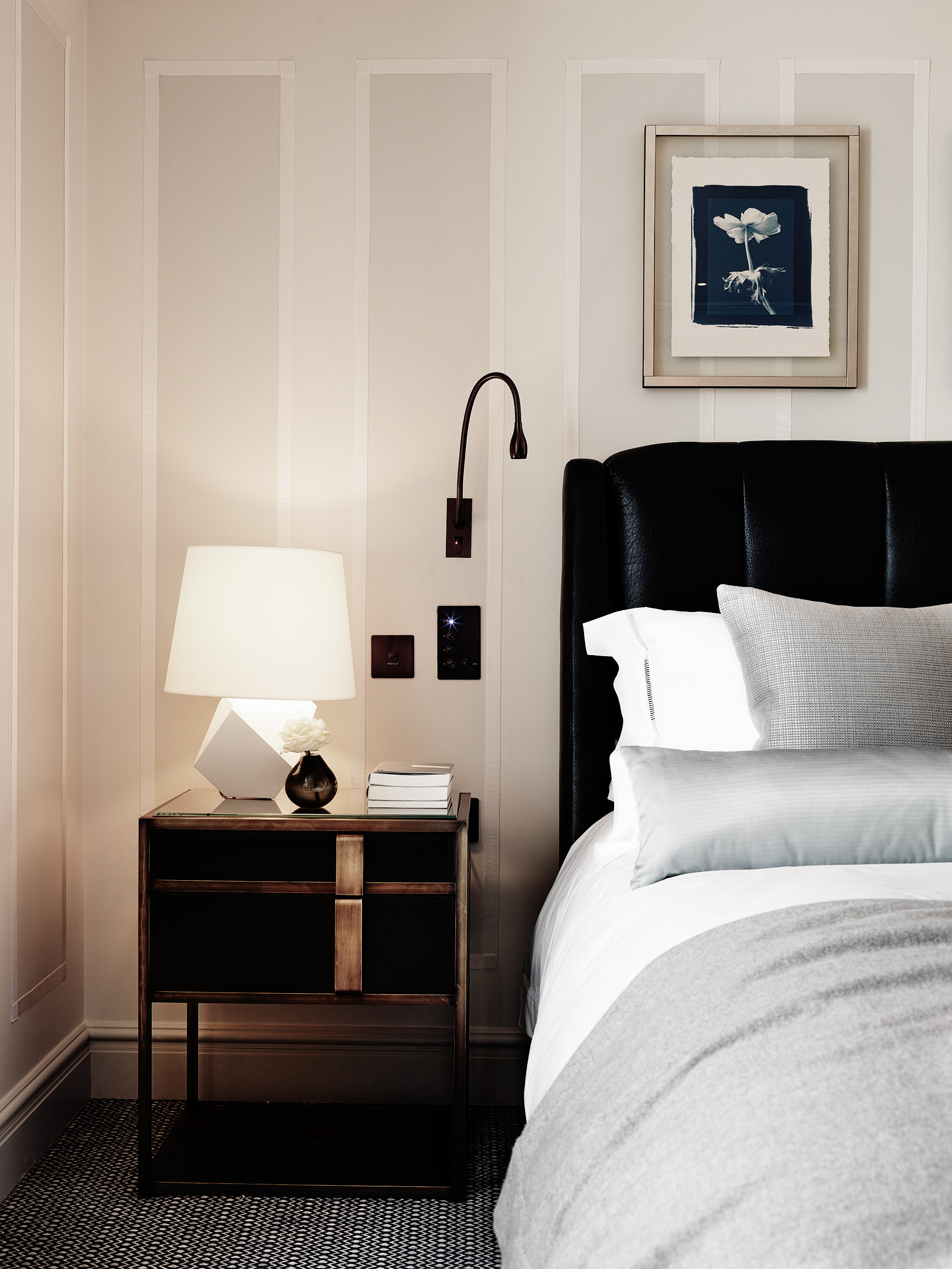 DAMIAN RUSSELL INTERIOR PHOTOGRAPHER LONDON